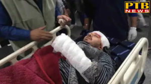 PTB Big Crime News jalandhar news attack on father shashi sharma and son near jalandhar bus stand 