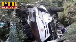 PTB Big Accident News bus accident at jalal khad bridge renuka sirmour himachal pradesh Shimla and tourist bus falls into gorge in shimla 21 injured