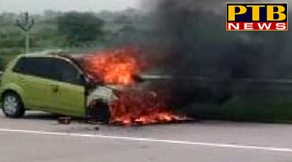 PTB Big Breaking News delhi ncr running car catches fire in greater noida engineer burn to death fail to escape from ford 