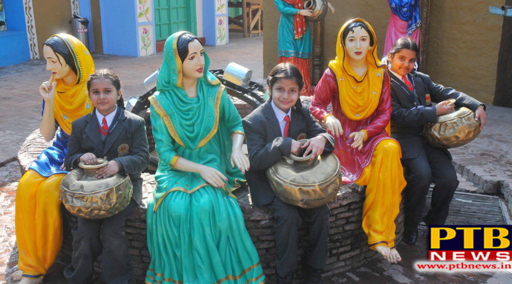 Innocentites enjoyed Glimpse of Culture of Punjab during their Visit to Rangla Punjab
