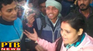 PTB Big Crime News national new delhi bhagalpur express train dacoits rob passengers