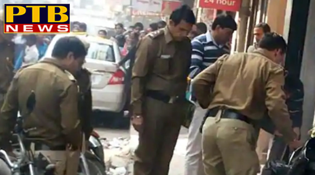 PTB Big Crime News Rs 1.20 crore looted by a weapon on arms delhi NCR