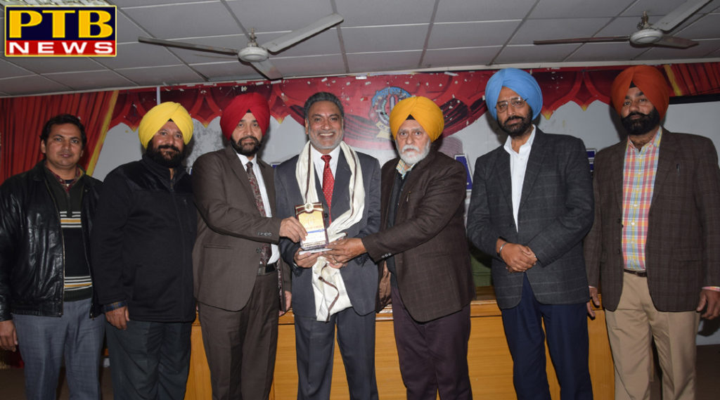 PTB News "शिक्षा" Sardar Mota Singh arrived at Lyallpur Khalsa College Jalandhar 
