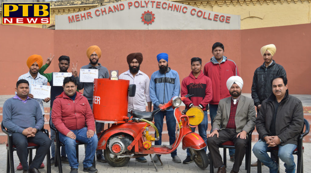 Meher Chand Polytechnical student created mini-fire extinguisher