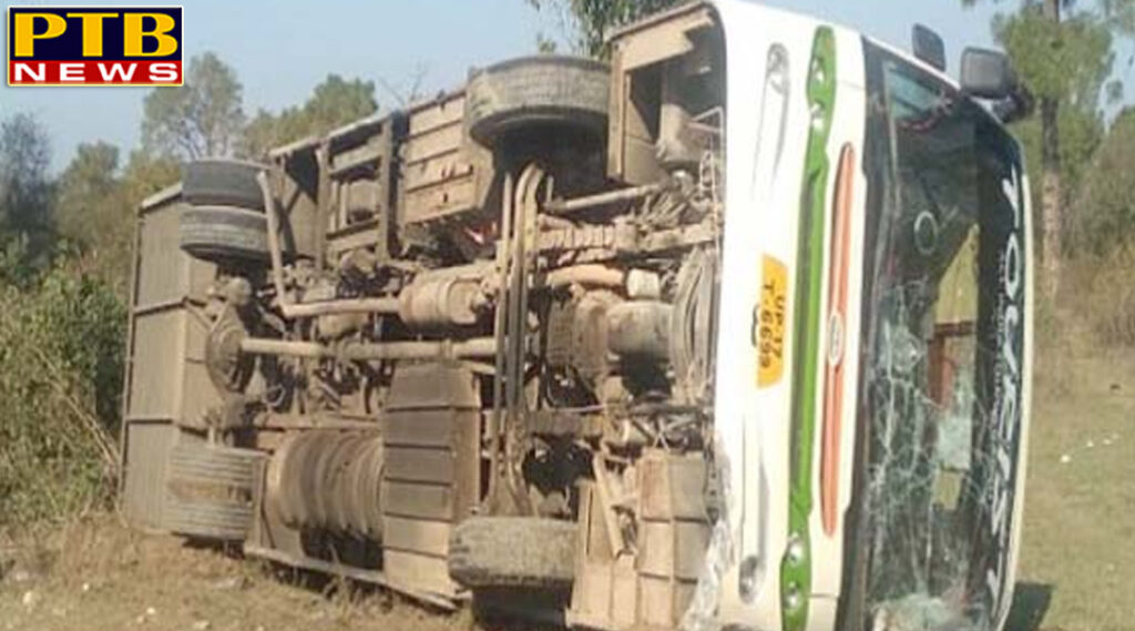 PTB Big Accident News rampant tourist bus 5 people injured in uncontrolled Himachal Pardesh Una District PTB Big Breaking News