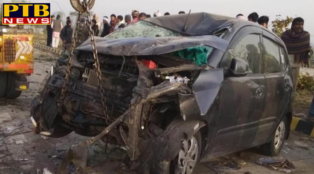 PTB Big Accident News uttar pradesh agra road accident in yamuna expressway 7 people dead