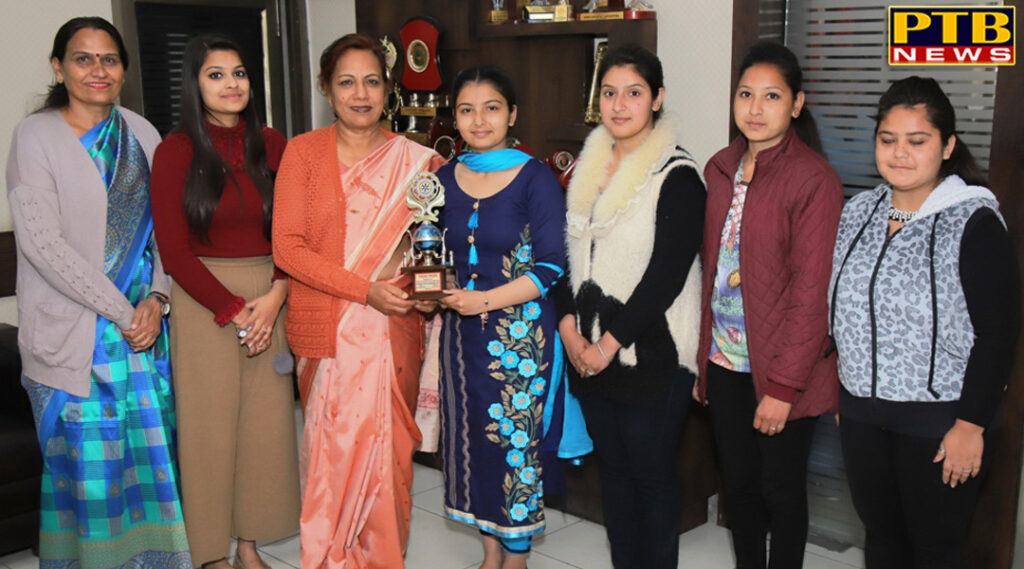 SD College for women Result of students stood 1st and 2nd in University