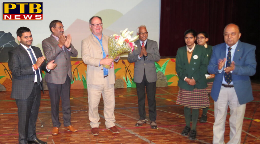IVY World School Jalandhar run by I-League Education THE WORLD AT YOUR DOORSTEP