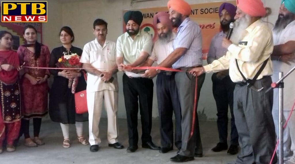 CDTP Department of Mehr Chand Polytechnic College Jalandhar gave the Students certificate