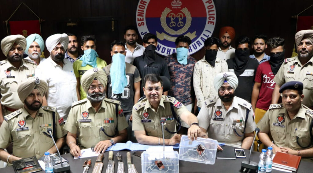 PTB Big City News Jalandhar rural police arrest seven robbers, seize pistols with bullets and nigro 1 kg heroine 