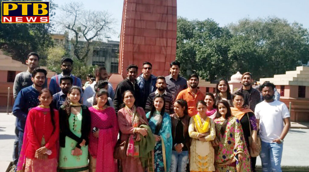 DAV College Jalandhar students pay homage to martyrs of Jalianwala Bagh incident