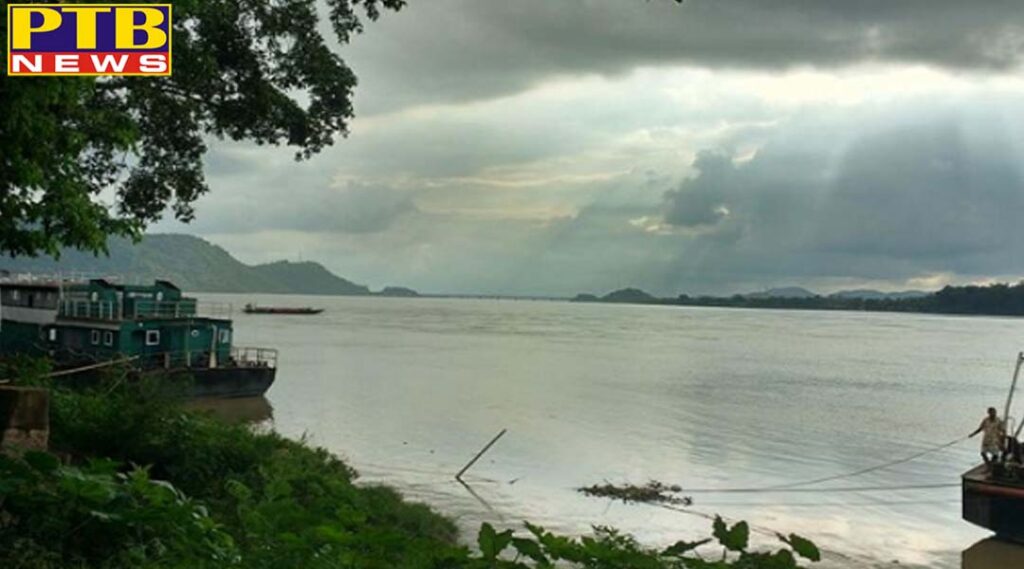 PTB Big Sad News yacht crash in chinas beaphan river six deaths 12 missing