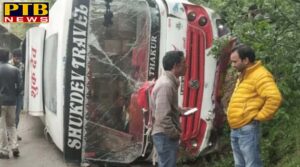 private bus accident in kullu seven BJP workers injured Himachal Pardesh