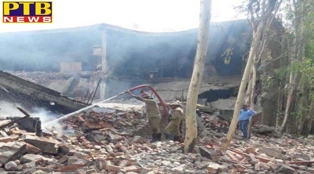 punjab ludhiana fire in cloth factory at rahon road in ludhiana