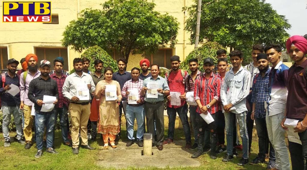 Mehr Chand Polytechnic College made aware of students under water conservation campaign