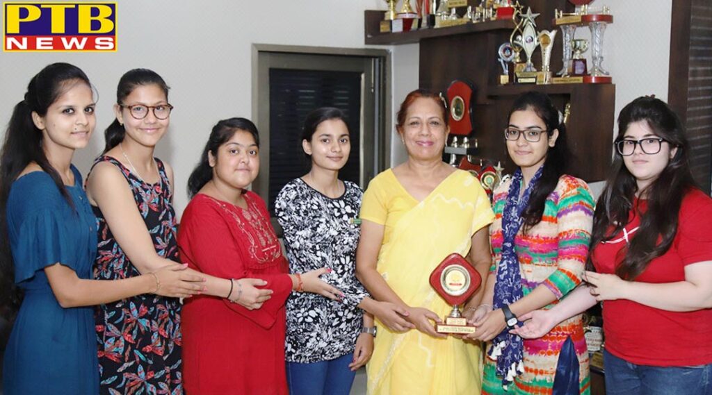 SD College for women jalandhar Result of B.A. Semester IV. Girls secured merit positions