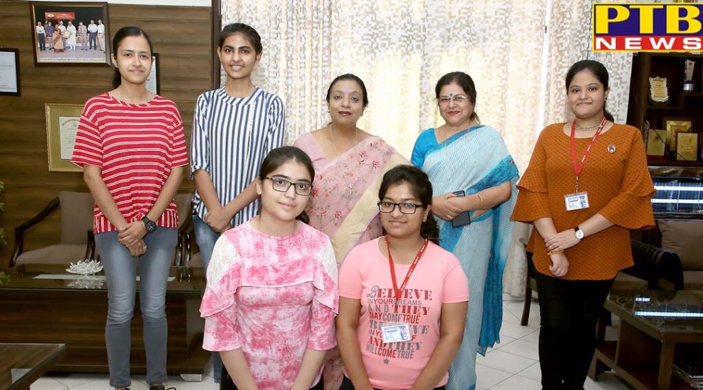 B.Com. Sem IV students of HMV bagged university positions