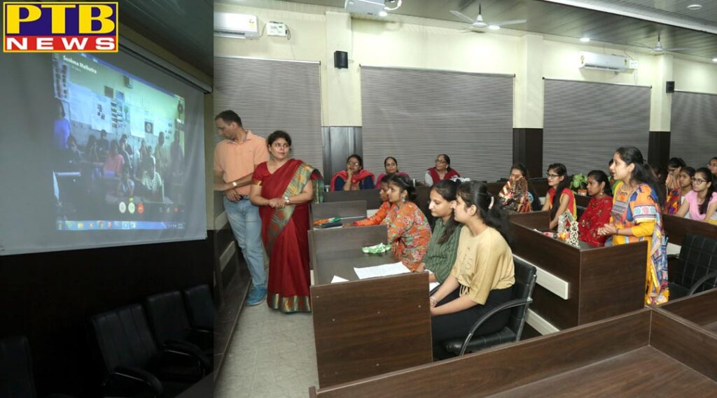 A talk on Promoting Hindi Language organised at HMV