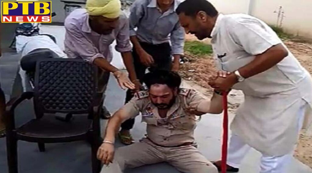 Sub-inspector arrives to raid and beat people Amritser Punjab