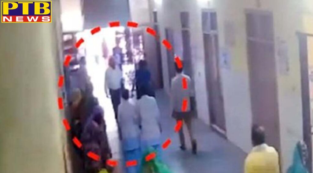 alwar women beat doctor in hospital Rajasthan