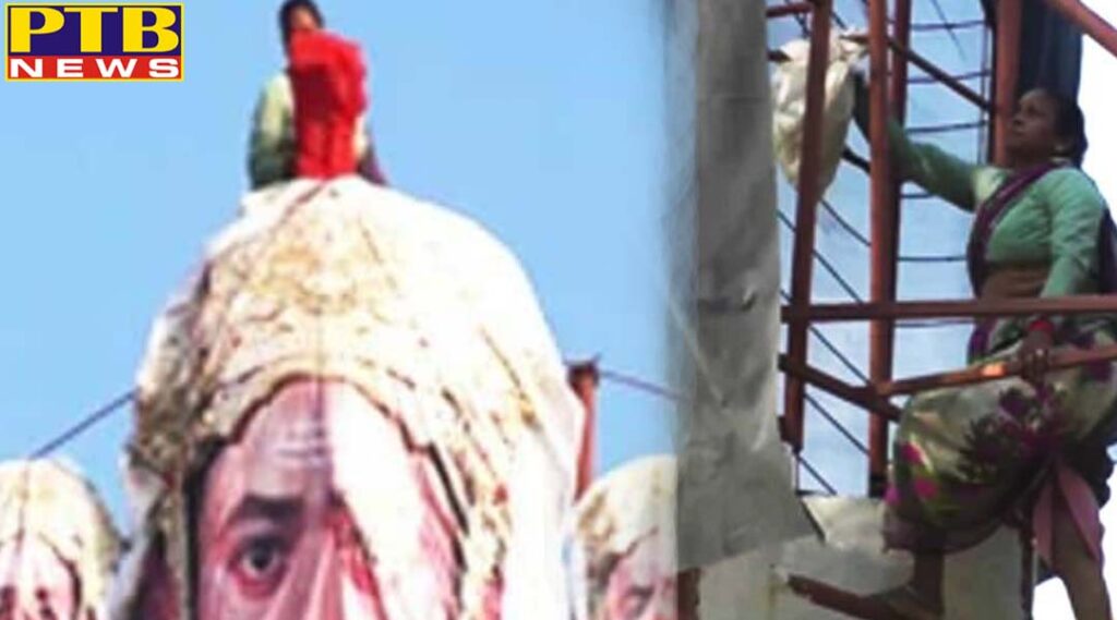 55 year old age lady making 55 ft high ravan in mahoba up india 
