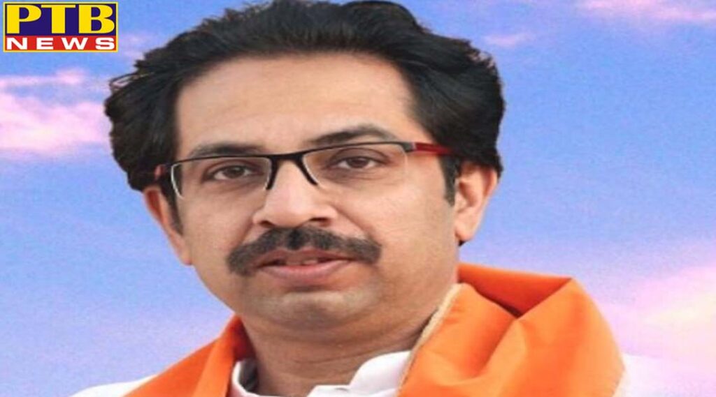 big shock in shiv sena 26 councilors and 300 workers resign uddhav thackeray