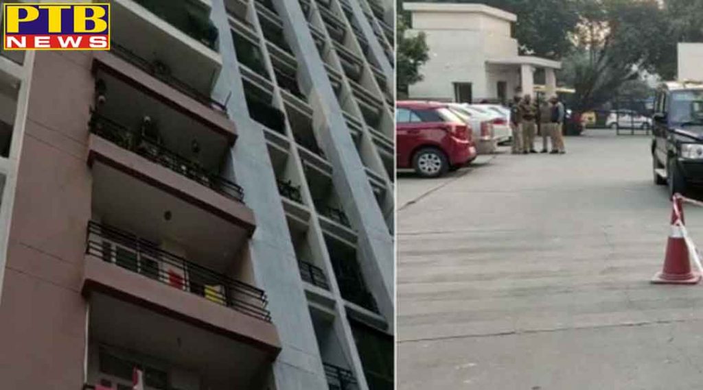 after killing both the children the husband jumped from the eighth floor with both wives all died India