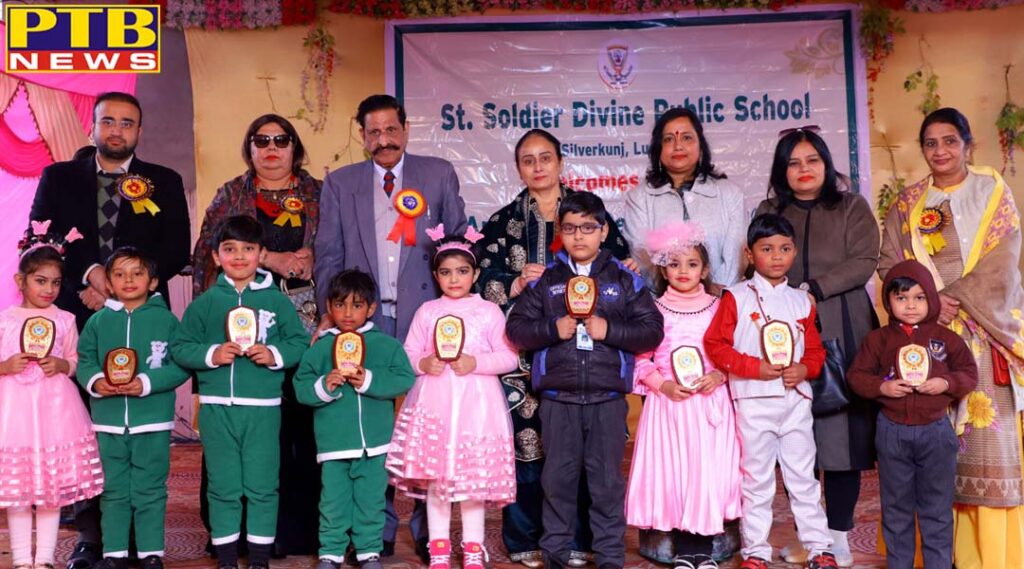 Annual prize distribution ceremony at St. Soldier's Silver Bower