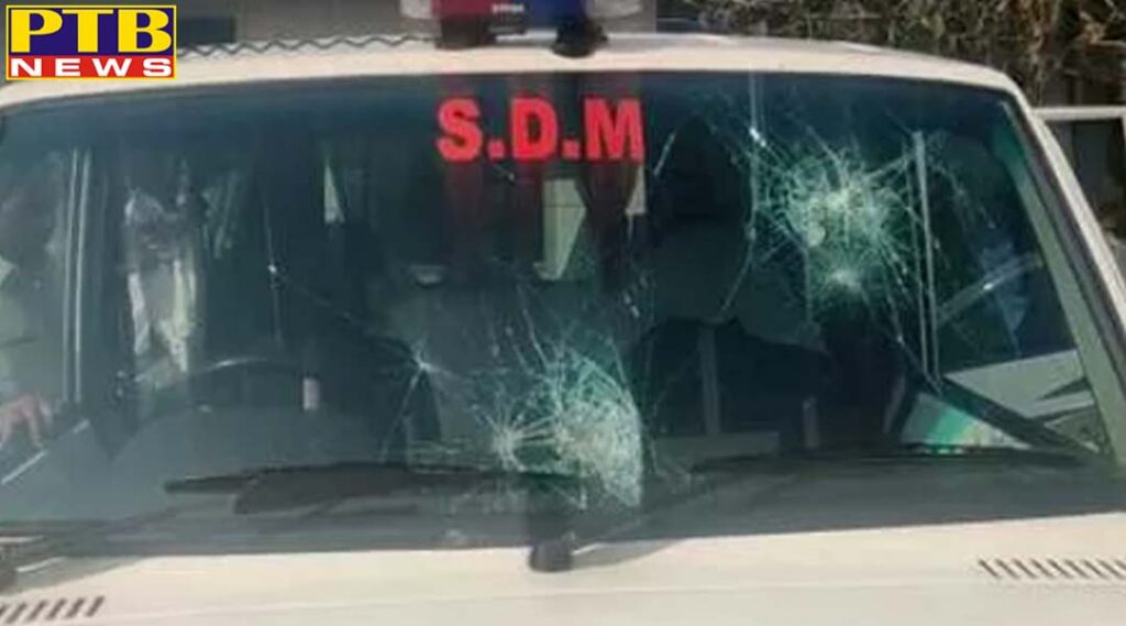 greater noida jewar airport land farmers attack district administration team sdm injured