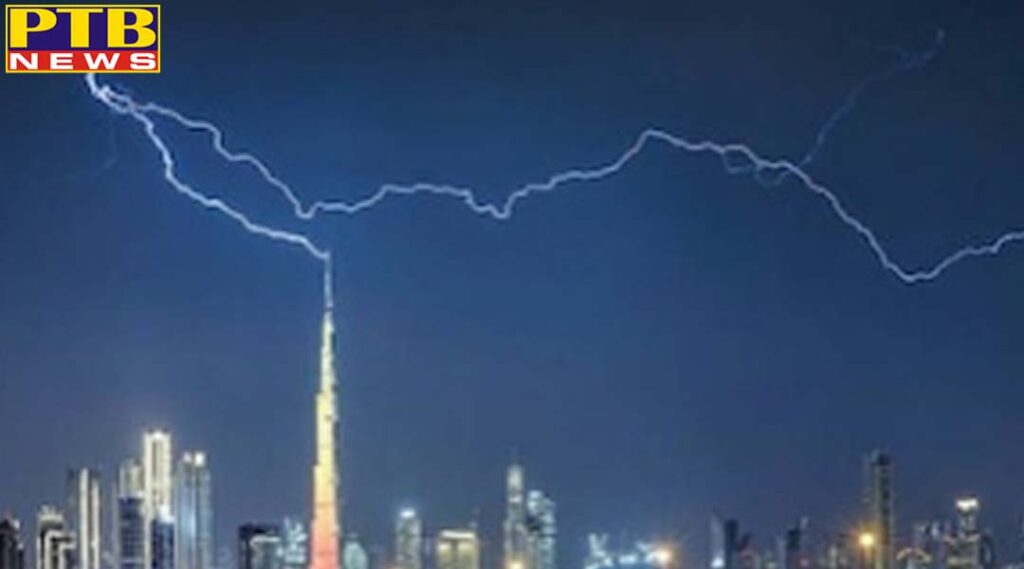 Photographer has to wait for seven years to capture the perfect picture of lightning