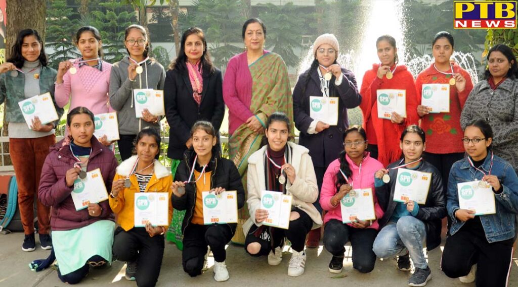 KMVites Bag 6 Gold and 6 Silver Medals in International English Olympiad(IEO) Exam