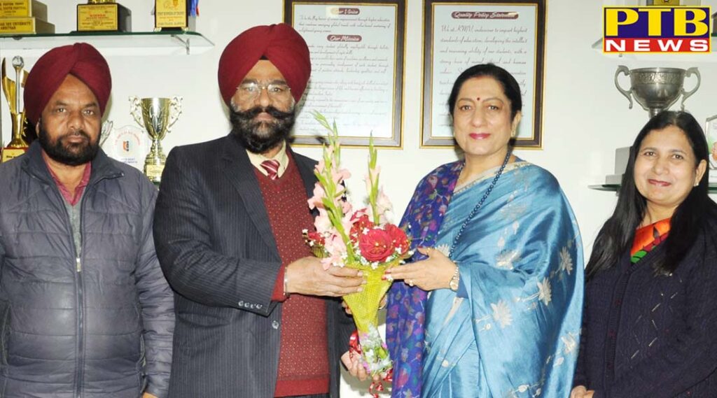 KMV Organizes a Workshop on Physics Under DBT Star College Scheme