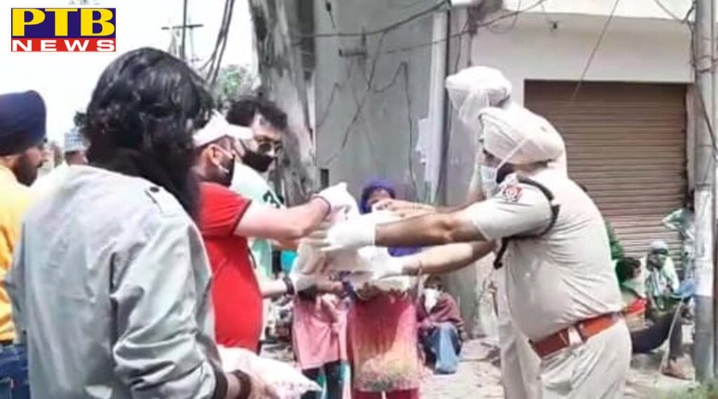 ACOS, an association of businessmen associated with Jalandhar immigration, distributed ration to needy families in association with ADGP-1 and ACP West