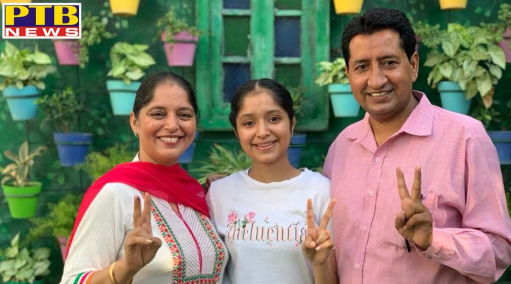 CBSE Board 12th examinations, Commerce student Sevi, with 92.6 percent marks, brightened the name of the school and her parents