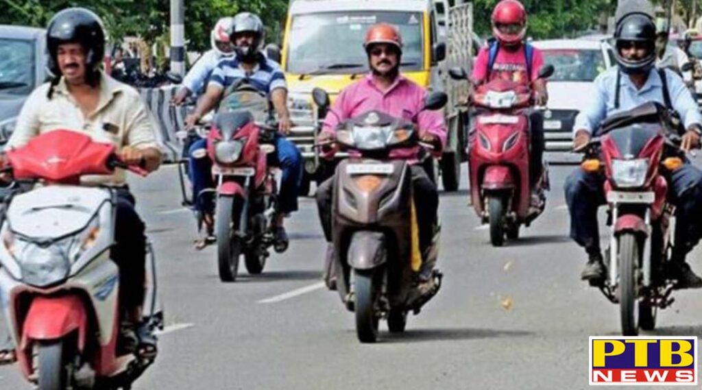 now a challan will be cut by driving a vehicle wearing a local helmet the central government is bringing this new law New delhi
