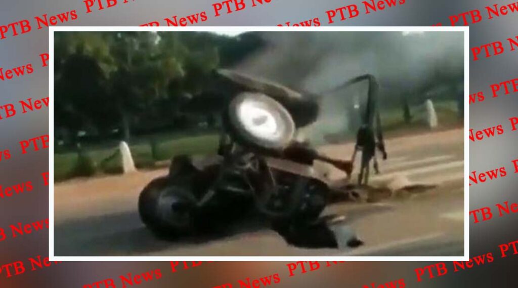 protest and violent protests against agricultural law protesters set fire to tractors near india gate Delhi