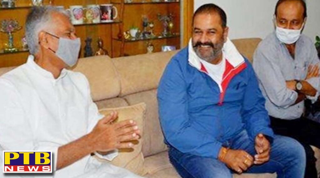 Punjab Congress President Sunil Jakhar arrives at his house to know the well being of MLA Sushil Rinku, who was injured in a road accident Jalandhar Punjab