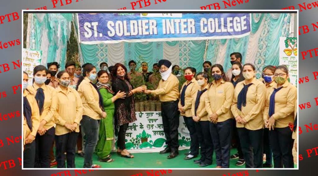 Diwali Celebration by gifting plants to public by St Soldier