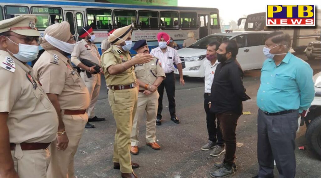 Police Commissioner Jalandhar Gurpreet singh bhullar visited PAP Chowk to keep the traffic running smoothly and smoothly