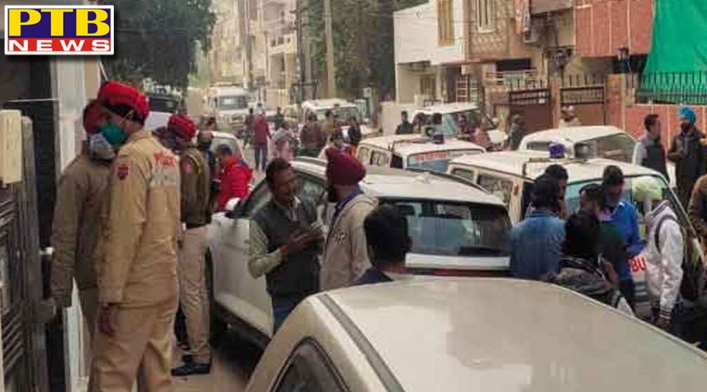 bodies of three people belonging to same family found in house at bathinda Punjab