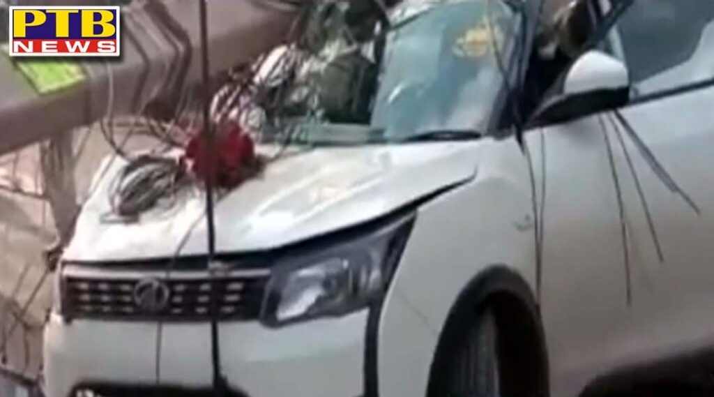 Uncontrolled high speed hit pole in Chandigarh The pole broke and fell on the car Punjab