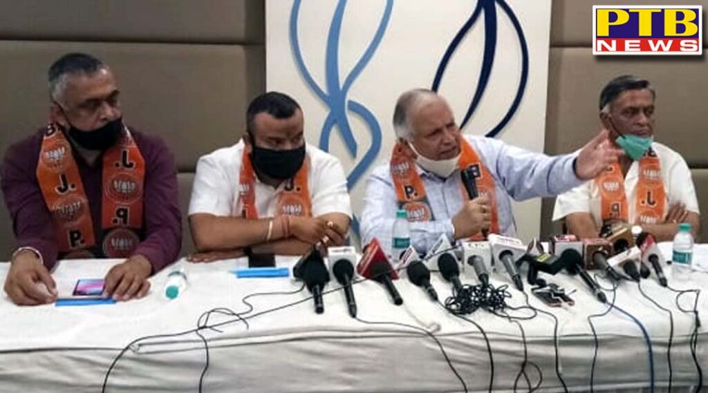 BJP leaders in Jalandhar open front against Chief Minister Captain Amarinder Singh Told congress party completely failed government in 4 years BJP exposes false report card Punjab