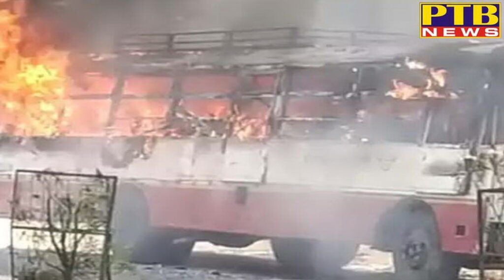 roadways bus going to kanpur transformed into fire passengers jumped and saved lives UP