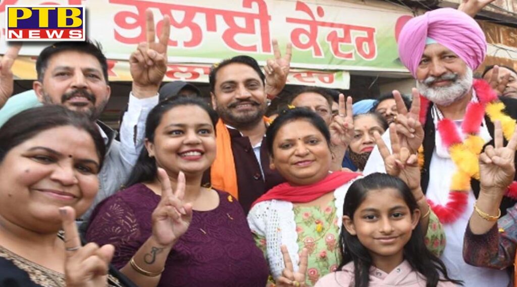 amarjeet surrounded by allegations as soon as he becomes the mayor in mohali opposition said congress handed over command to killers