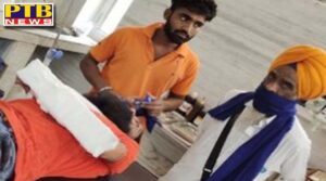 10 nihangs cracked on shopkeeper hands cut with sharp arms had to put 20 stitches bathinda talwandi sabo Punjab
