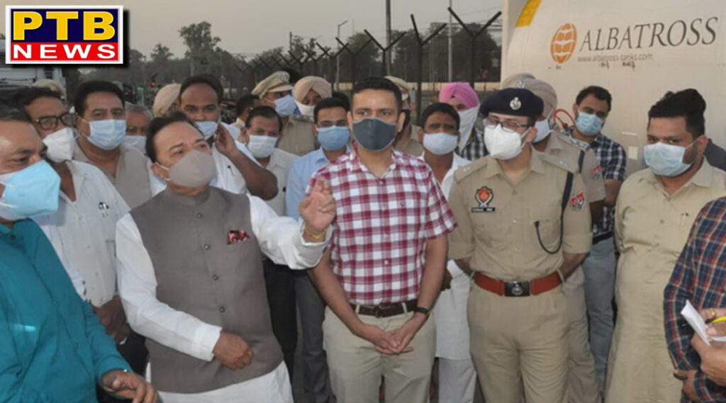 40 metric tons of oxygen will be distributed in 4 districts dc said will provide uninterrupted supply to all hospitals Jalandhar