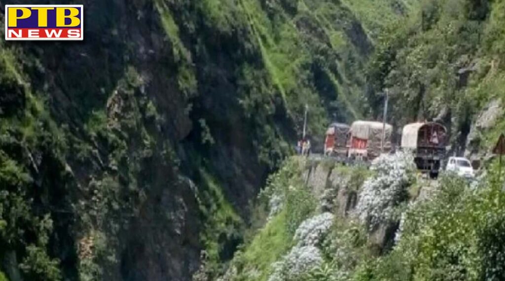 Terrible road accident occurred on Jammu Srinagar National Highway on Sunday Bus full of 70 laborers overturned The severed hands of many are blinded by many eyes