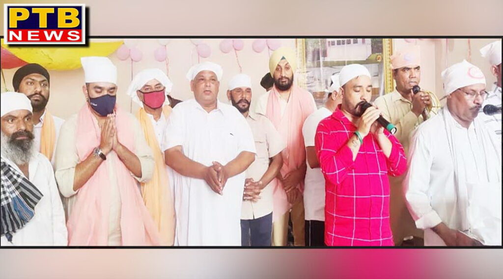MLA Henry gave a cheque of fifty thousand rupees to Baba ji Temple in Lamba pind Jalandhar
