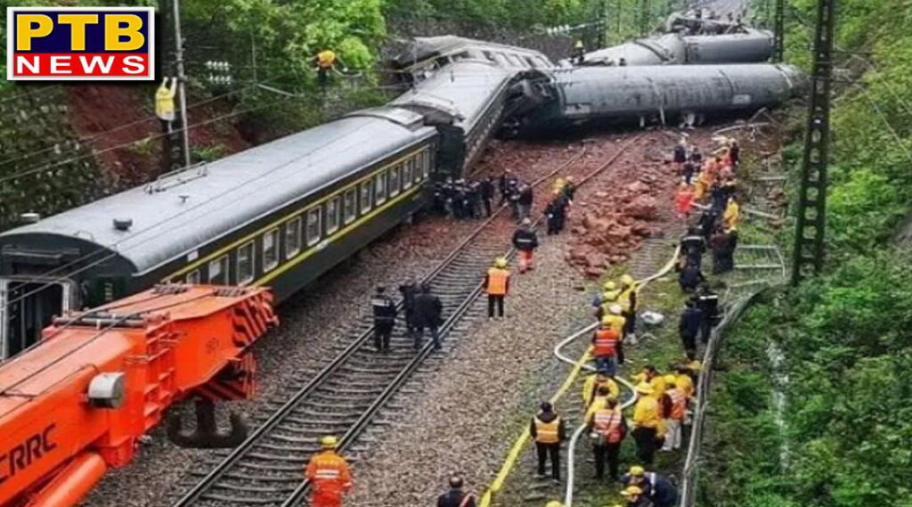 train collided with maintenance workers 9 people died painfully