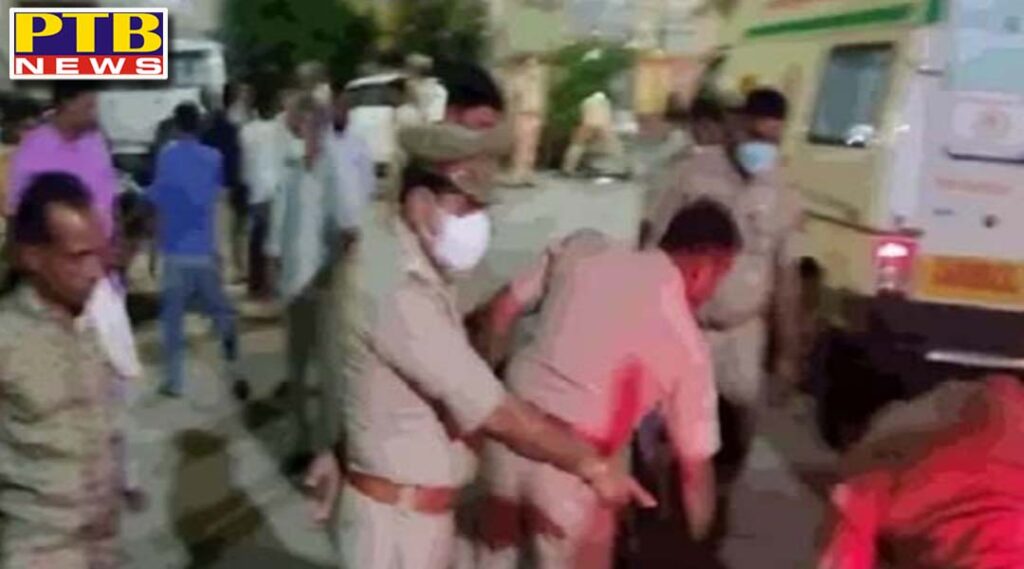 terrible accident on moradabad aligarh national highway bus trampled on roadside processions 7 killed UP PTB Big Breaking News